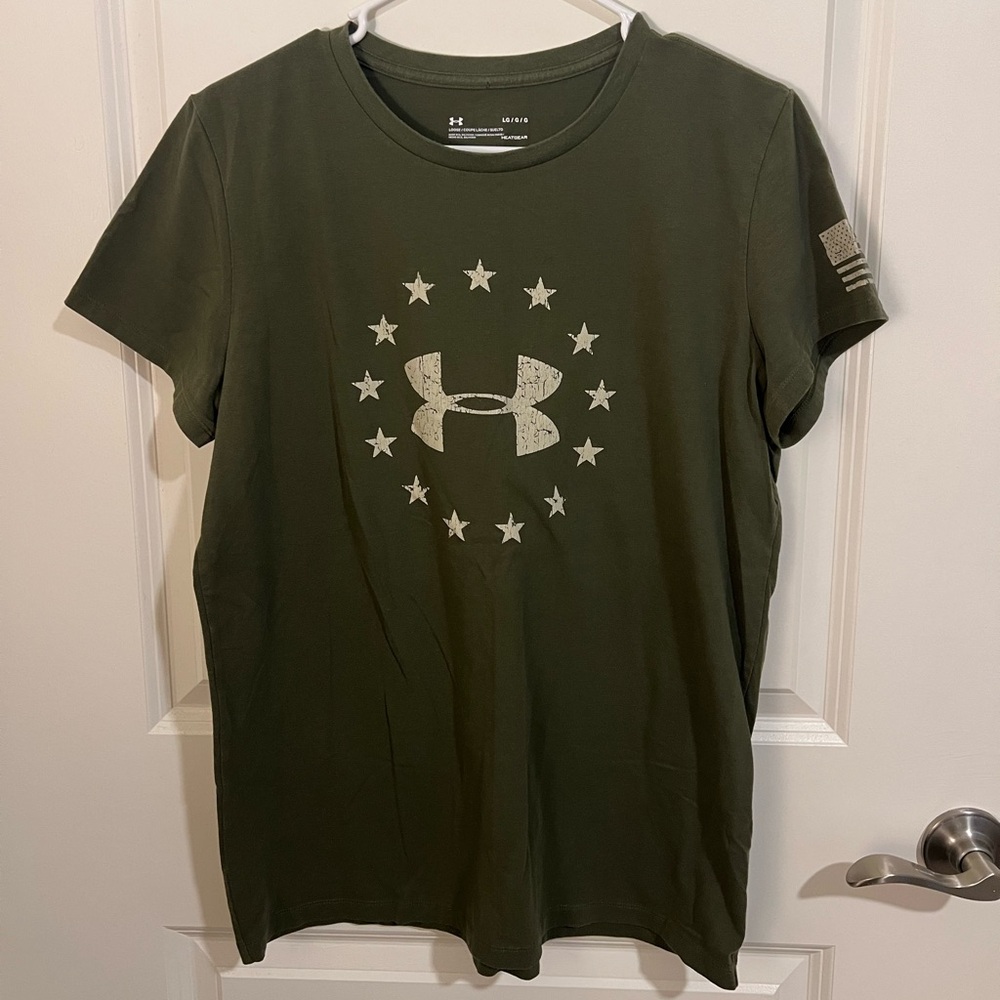 Under Armour Olive Star Graphic Tee
